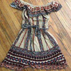 Francesca’s Patterned Off The Shoulder Dress, L